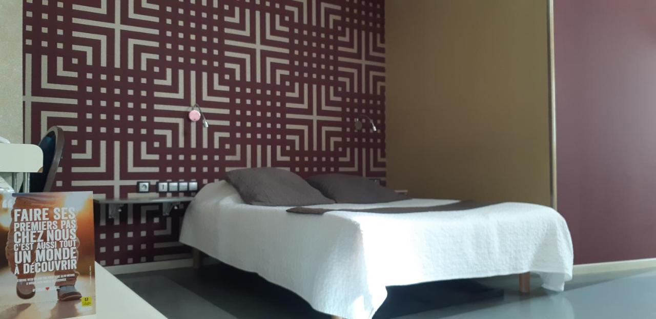Logis Hotel & Restaurant Arcombelle モンティニー・ル・ロワ エクステリア 写真